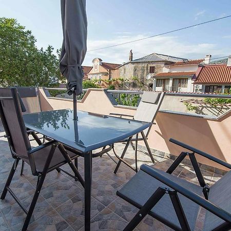 Apartmani Pod Nehajem Сень Экстерьер фото
