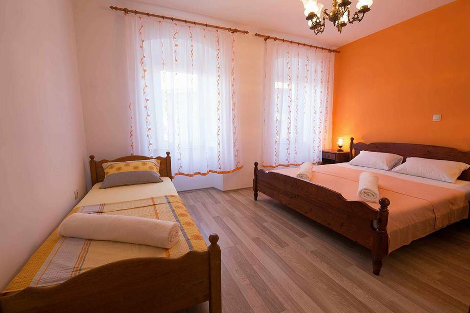 Apartmani Pod Nehajem Сень Экстерьер фото