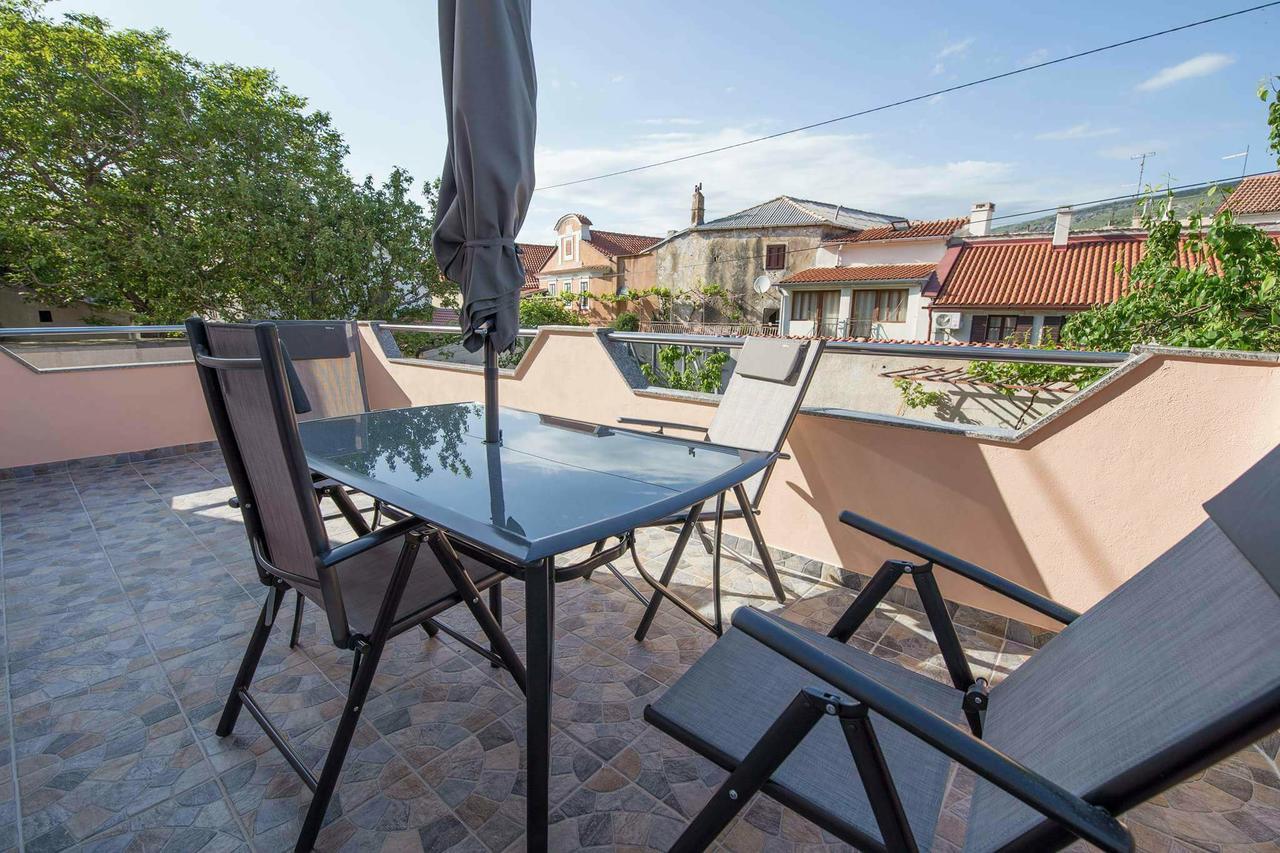 Apartmani Pod Nehajem Сень Экстерьер фото